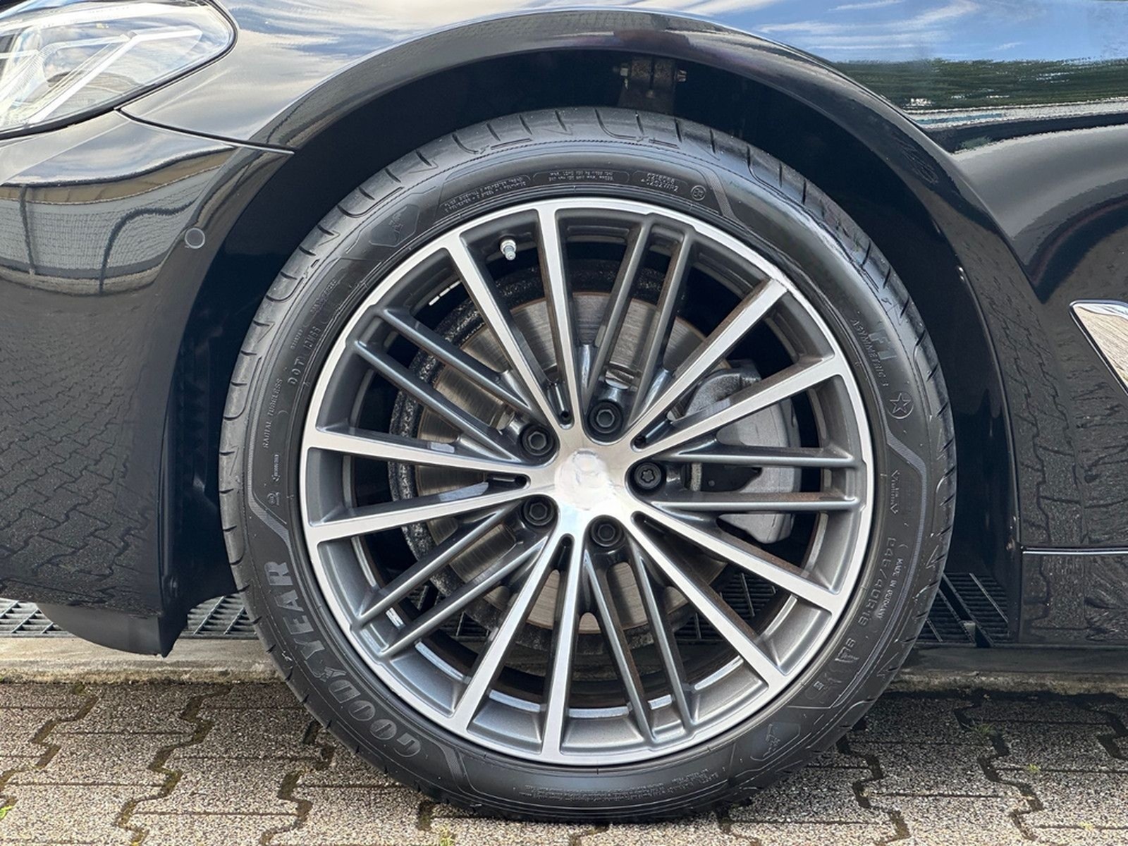 BMW 520d xDr *ACC*DRIVING*4-ZONEN KL.*KAM*HiFi*LEDER foto 35