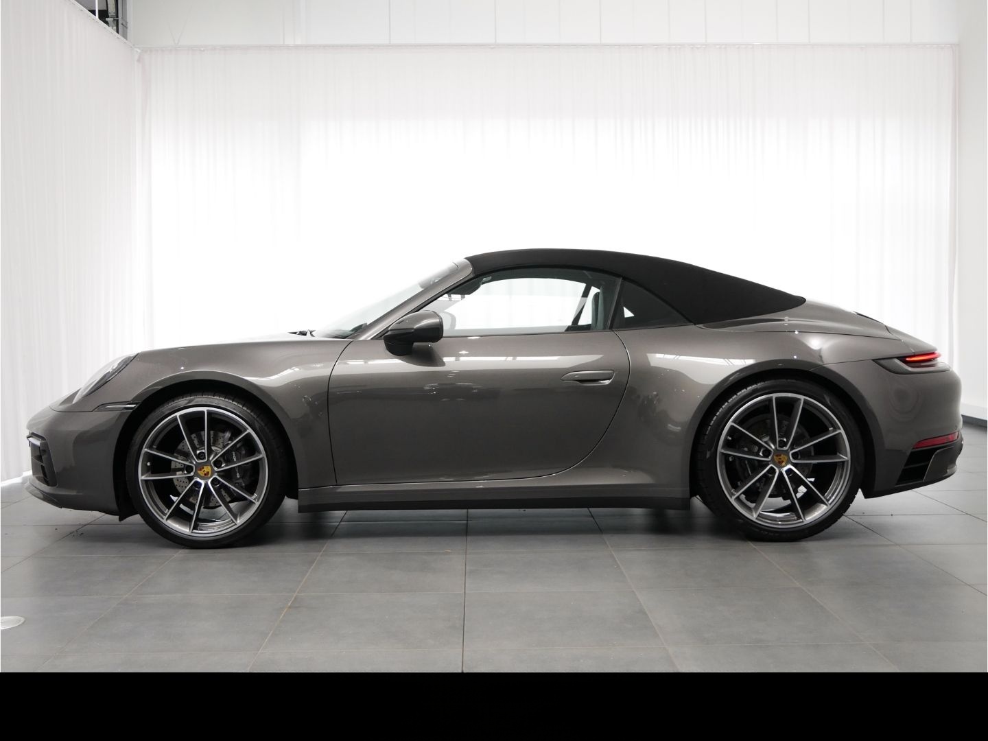 Porsche 911 Carrera Cabriolet Chrono SportAGA Sportdesig foto 3