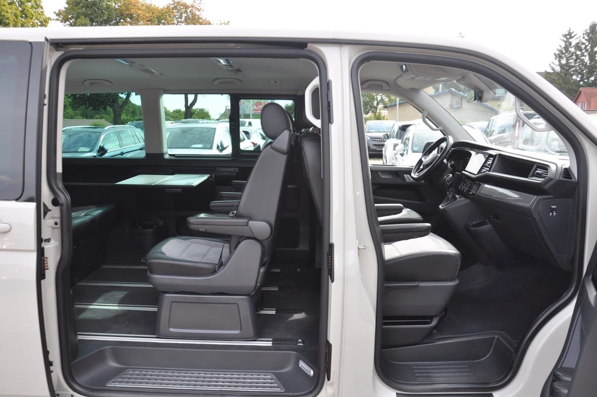 Volkswagen T6.1 Multivan DSG Generation Six STANDHZ-ACC-LED foto 24