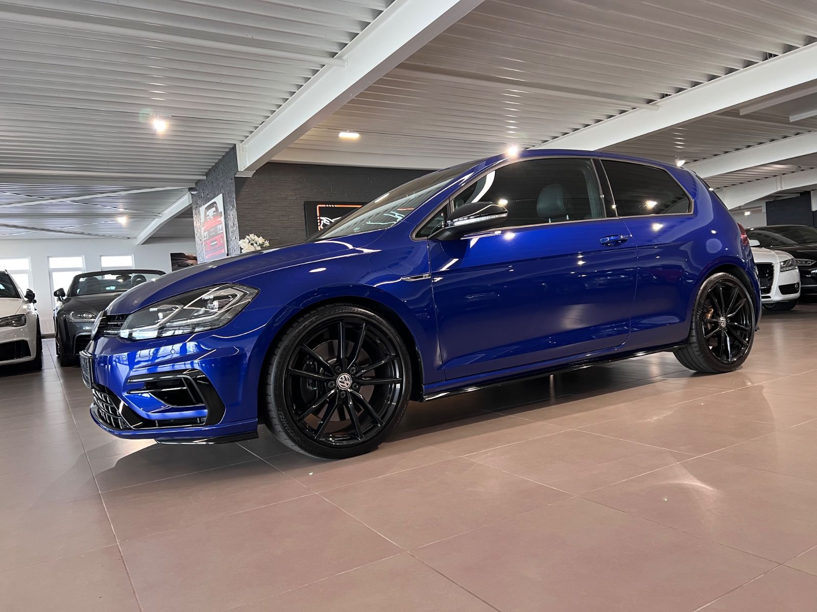 Volkswagen Golf 2.0TSI DSG 4MOTION R  2türig DYNAUDIO NAVI foto 13