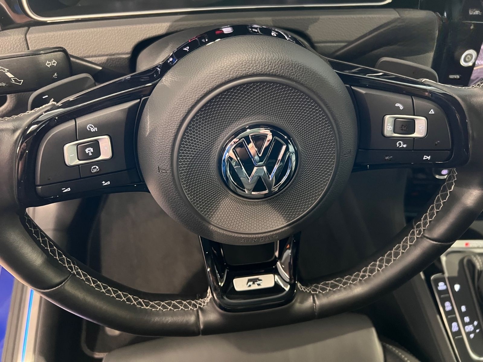 Volkswagen Golf 2.0TSI DSG 4MOTION R  2türig DYNAUDIO NAVI foto 26