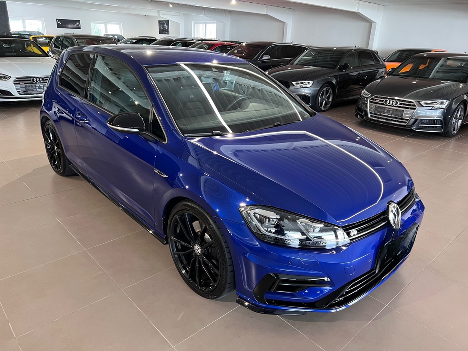 Volkswagen Golf 2.0TSI DSG 4MOTION R  2türig DYNAUDIO NAVI foto 10