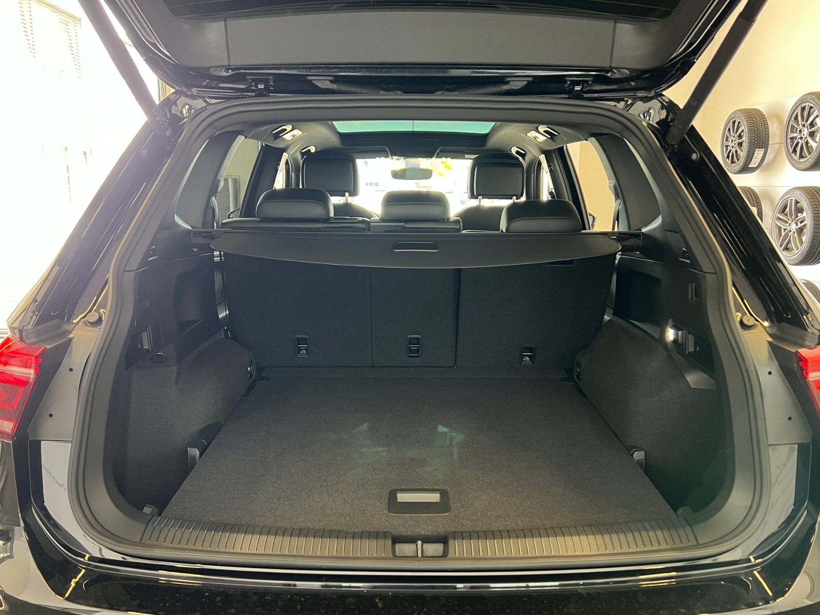 Volkswagen Tiguan Allspace R-Line 2.0 TDI DSG 4MOTION *AHK, foto 6