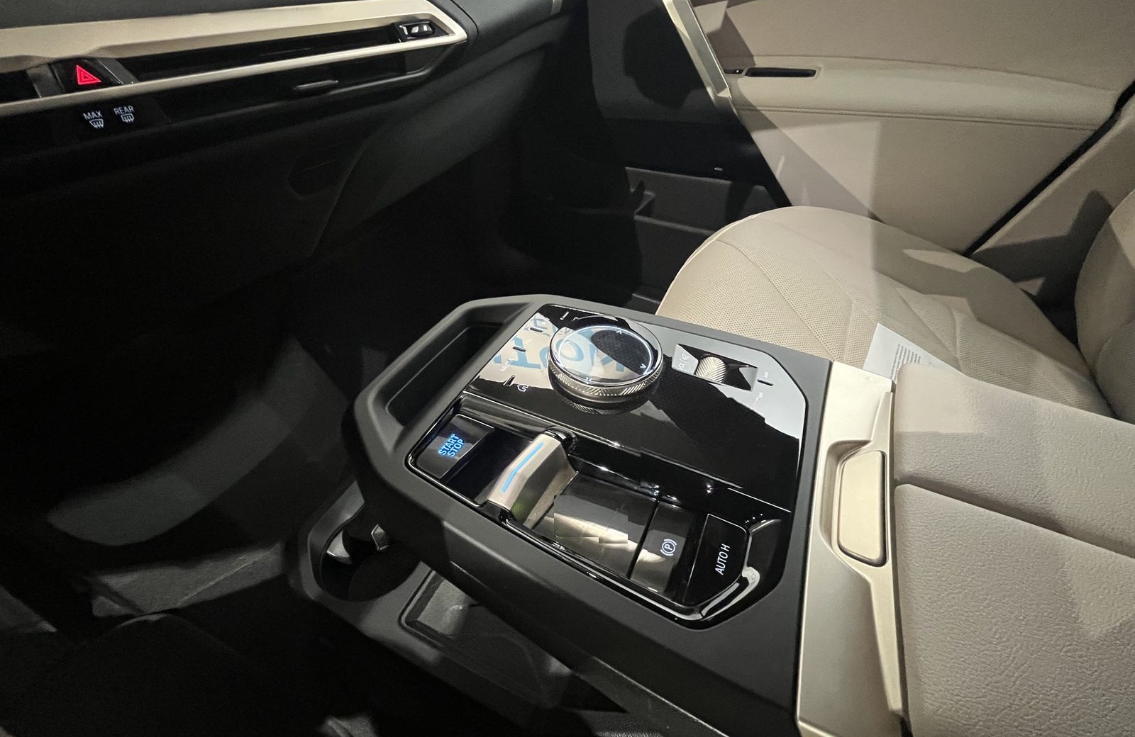 BMW iX M60 ab 595.-²/LCProf./B&W/Laserlicht/Pano/Sit foto 16