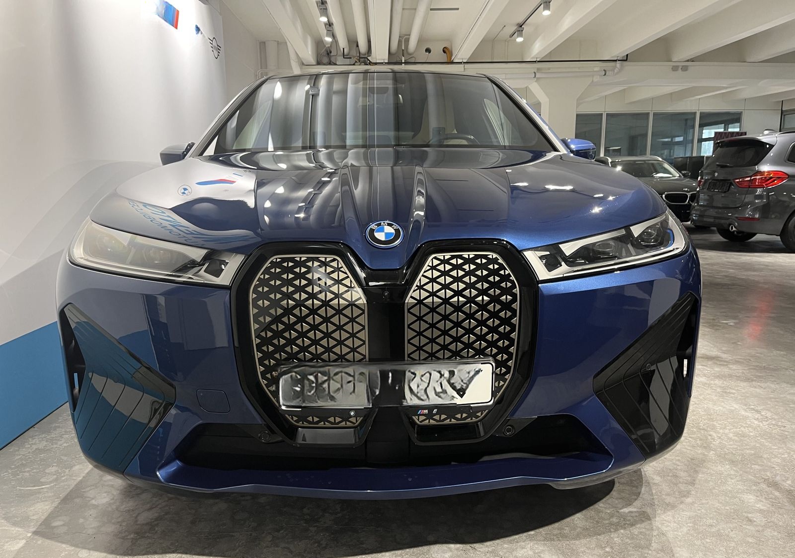 BMW iX M60 ab 595.-²/LCProf./B&W/Laserlicht/Pano/Sit foto 6