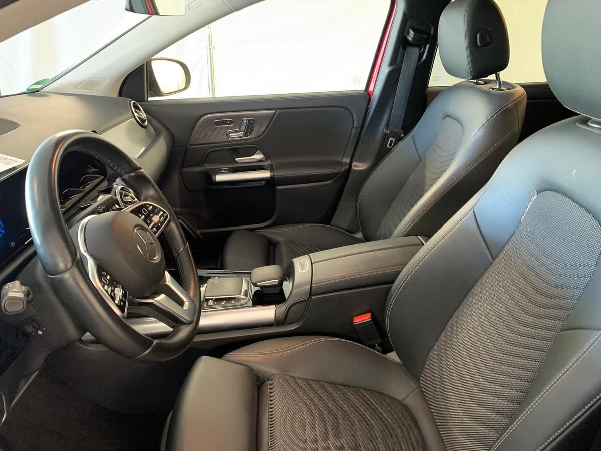 Mercedes-Benz EQA 300 4M Progressive Widescr 360K Distr+Memory foto 12