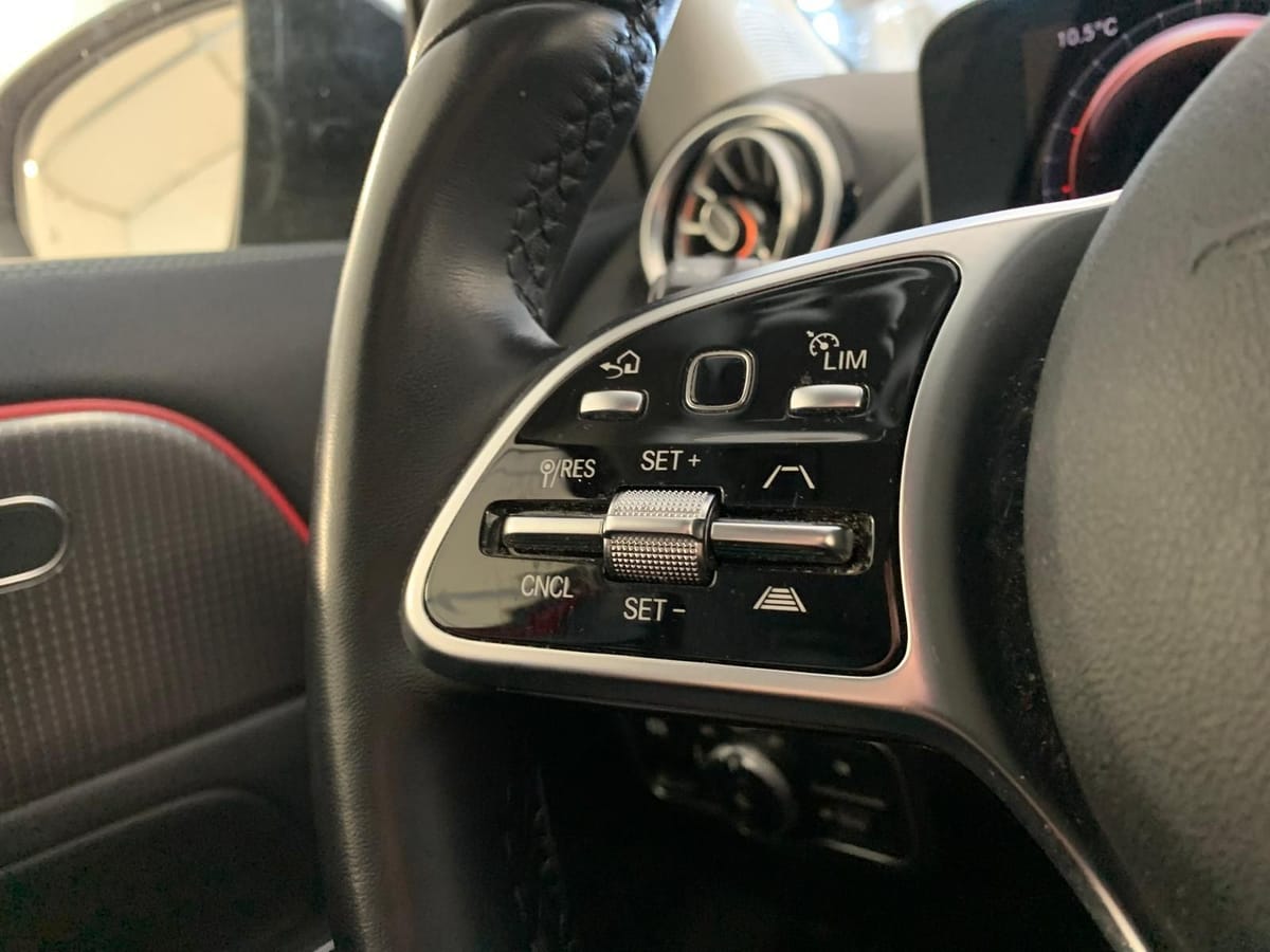 Mercedes-Benz EQA 300 4M Progressive Widescr 360K Distr+Memory foto 17