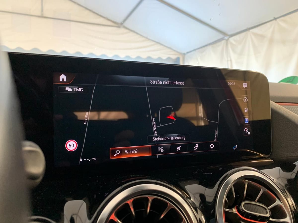 Mercedes-Benz EQA 300 4M Progressive Widescr 360K Distr+Memory foto 18