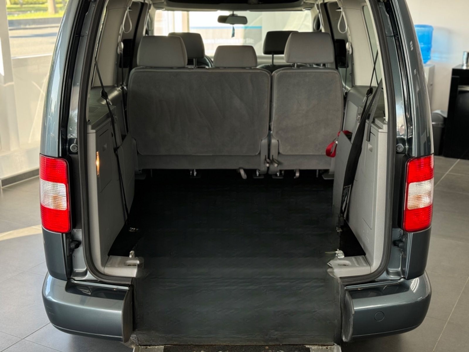 Volkswagen Caddy Maxi Life 2.0 TDI Behindertengerecht-Rampe foto 11