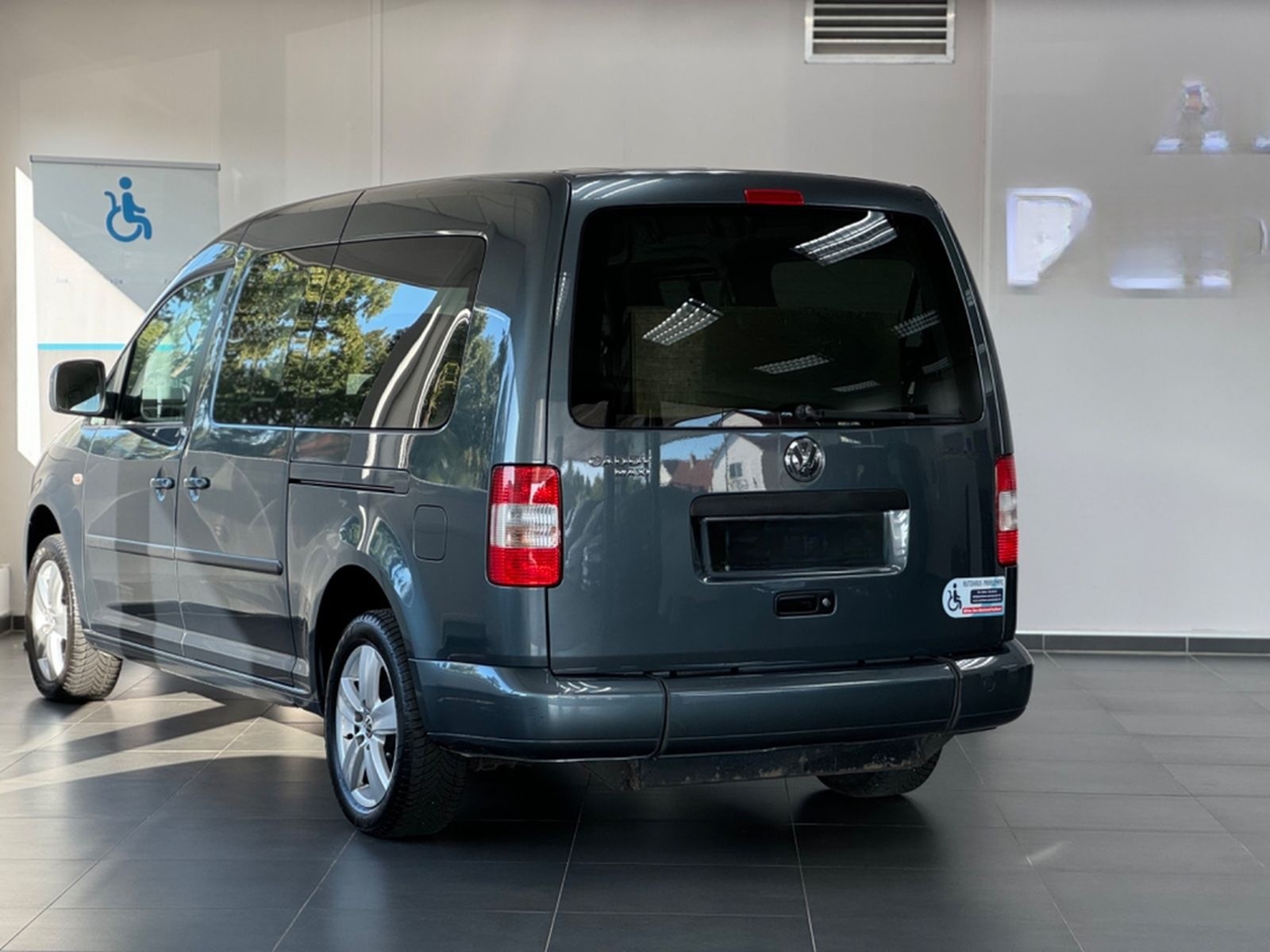 Volkswagen Caddy Maxi Life 2.0 TDI Behindertengerecht-Rampe foto 4