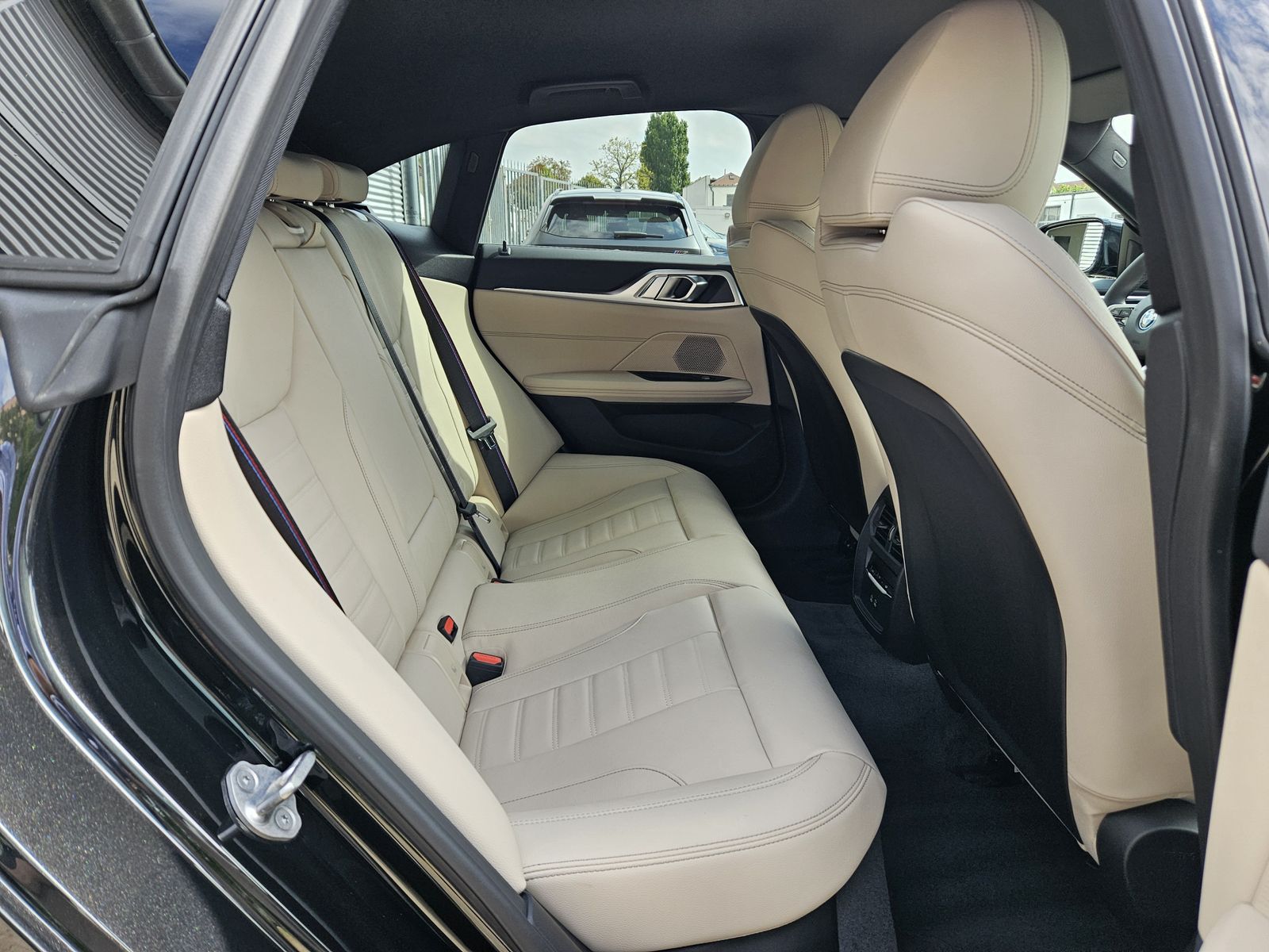 BMW i4 eDrive40 M Sport HUD AHK Hifi DAB LED foto 11
