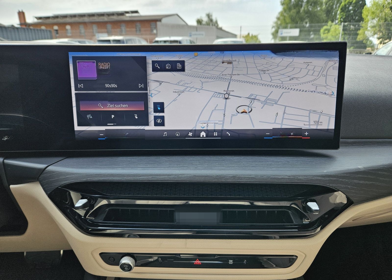 BMW i4 eDrive40 M Sport HUD AHK Hifi DAB LED foto 16