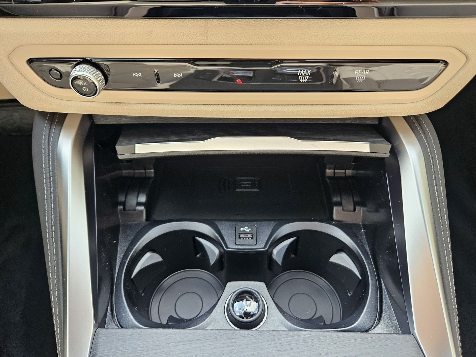 BMW i4 eDrive40 M Sport HUD AHK Hifi DAB LED foto 17