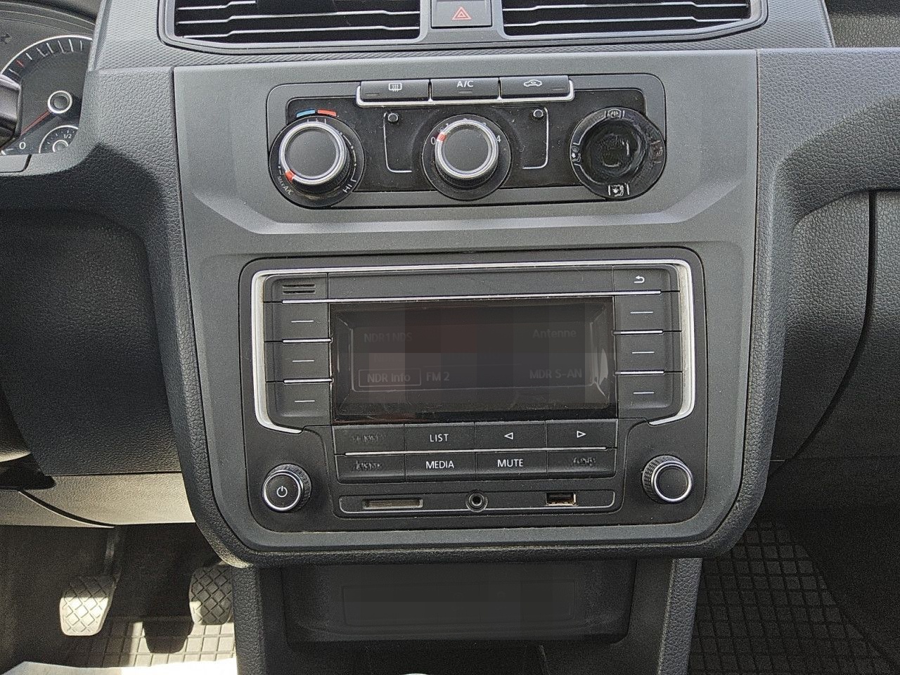 Volkswagen Caddy Kombi 5-Sitzer Motor 2.0 l TDI 4Motion foto 12