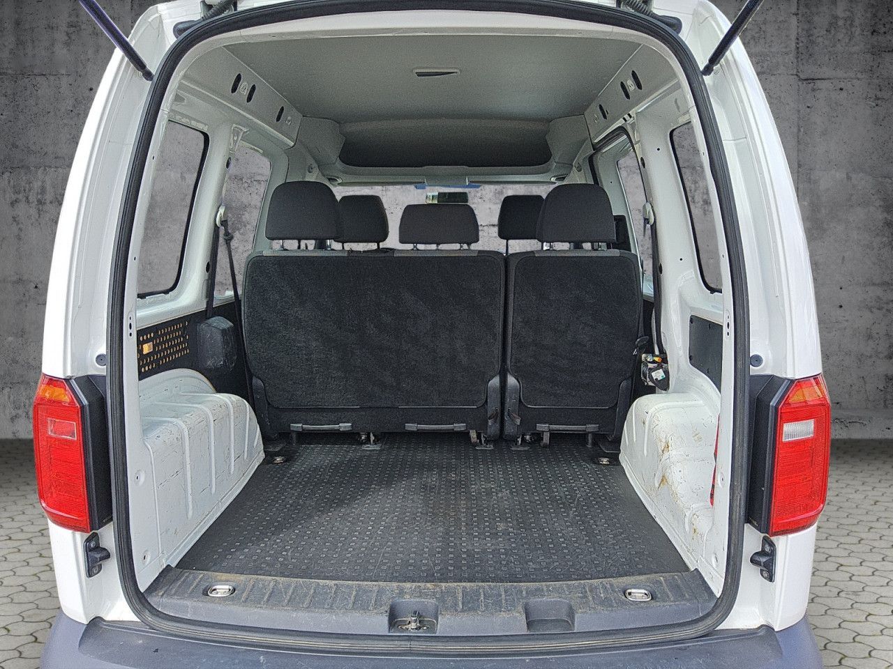 Volkswagen Caddy Kombi 5-Sitzer Motor 2.0 l TDI 4Motion foto 8