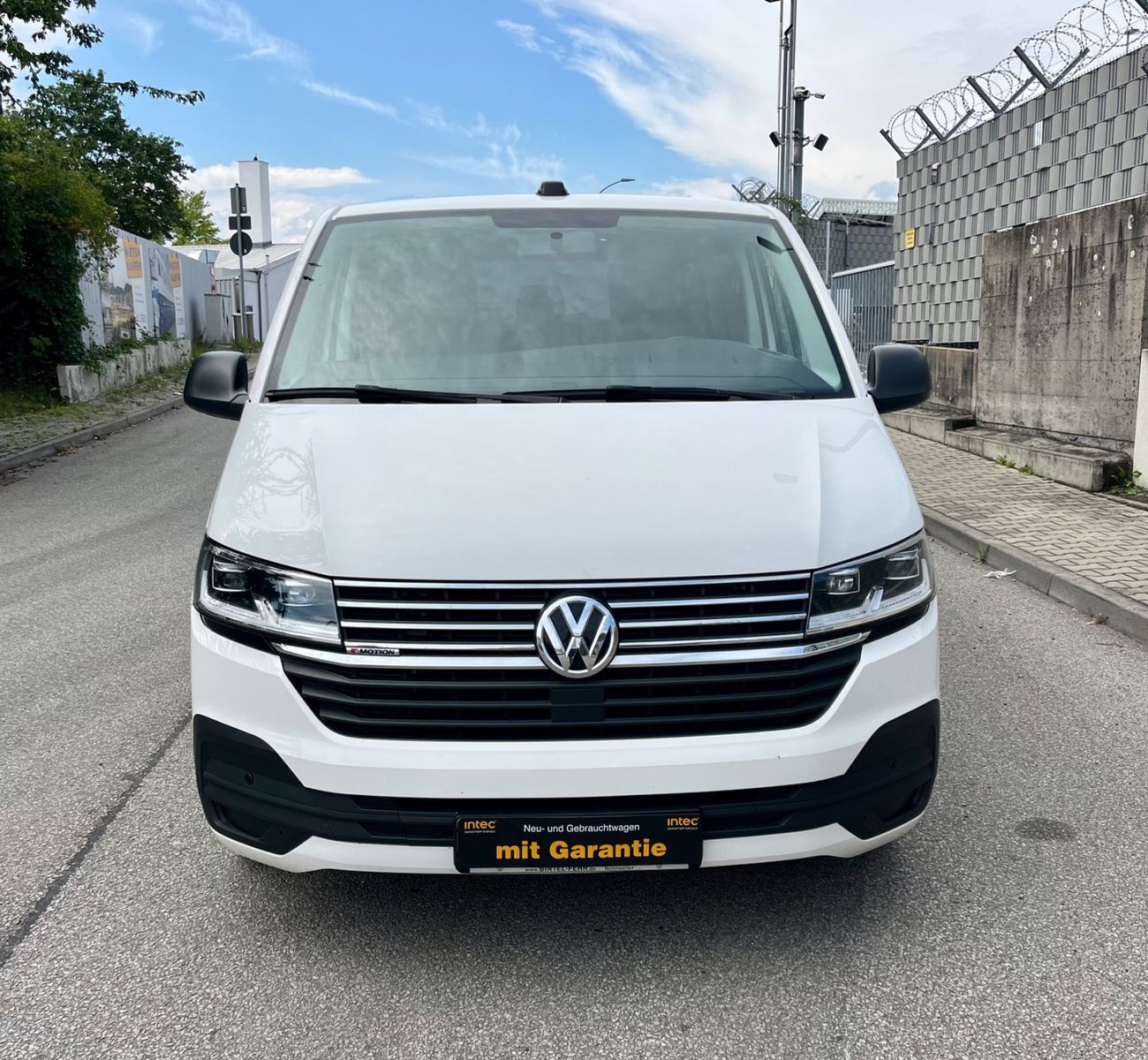 Volkswagen T6.1 Caravelle 4MOTION*Standheizung*8-Sitze* foto 3