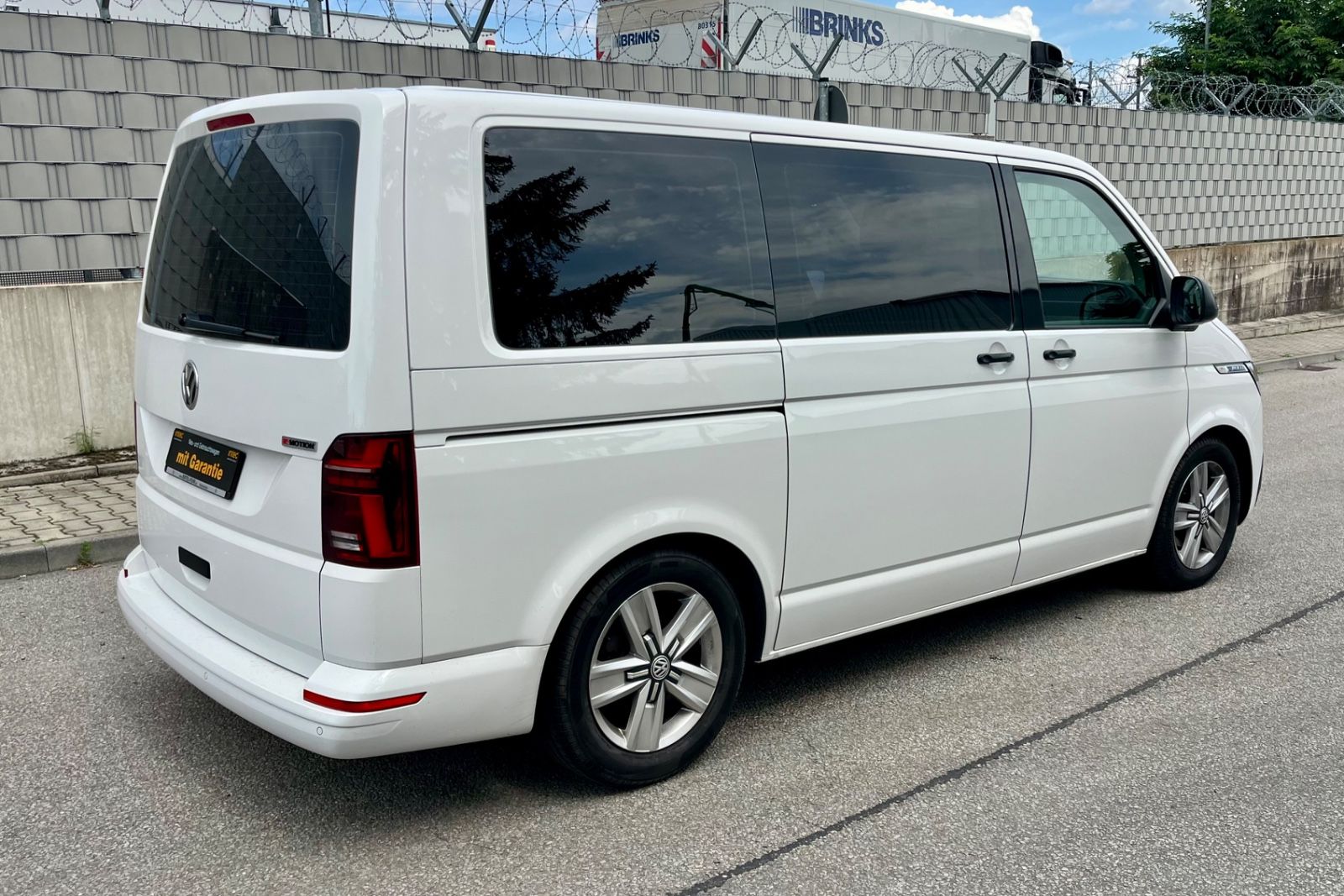 Volkswagen T6.1 Caravelle 4MOTION*Standheizung*8-Sitze* foto 4