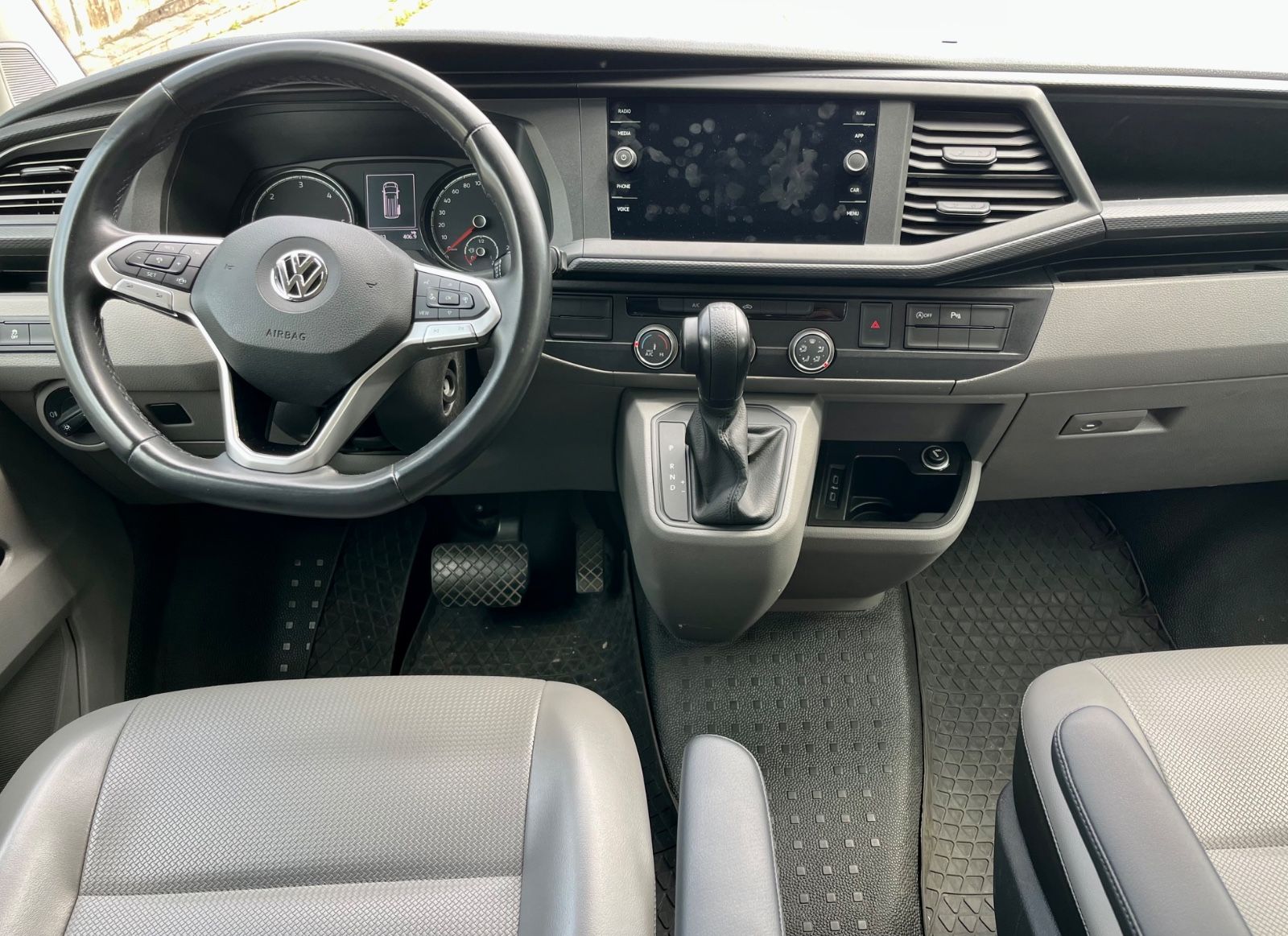 Volkswagen T6.1 Caravelle 4MOTION*Standheizung*8-Sitze* foto 6
