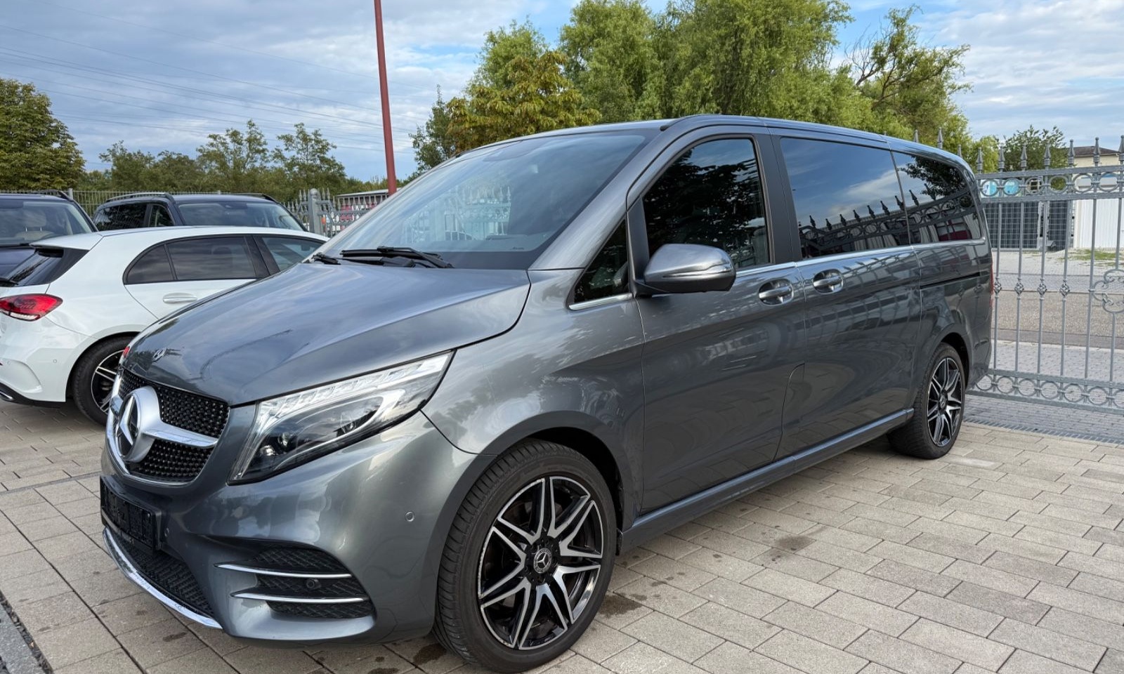 Mercedes-Benz V300d*Lang*AMG*4Matic*MBUX*AVANTGARDE*Full* foto 3