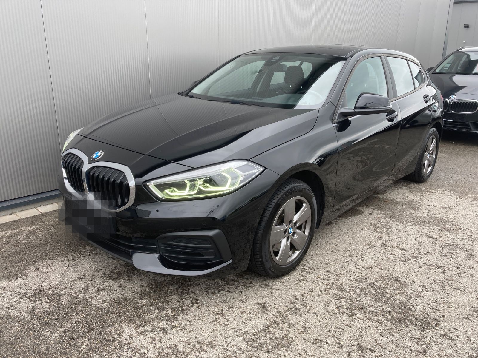 BMW 118i *PDC*Sitzheizung*PDC*Panoramadach*LED foto 3