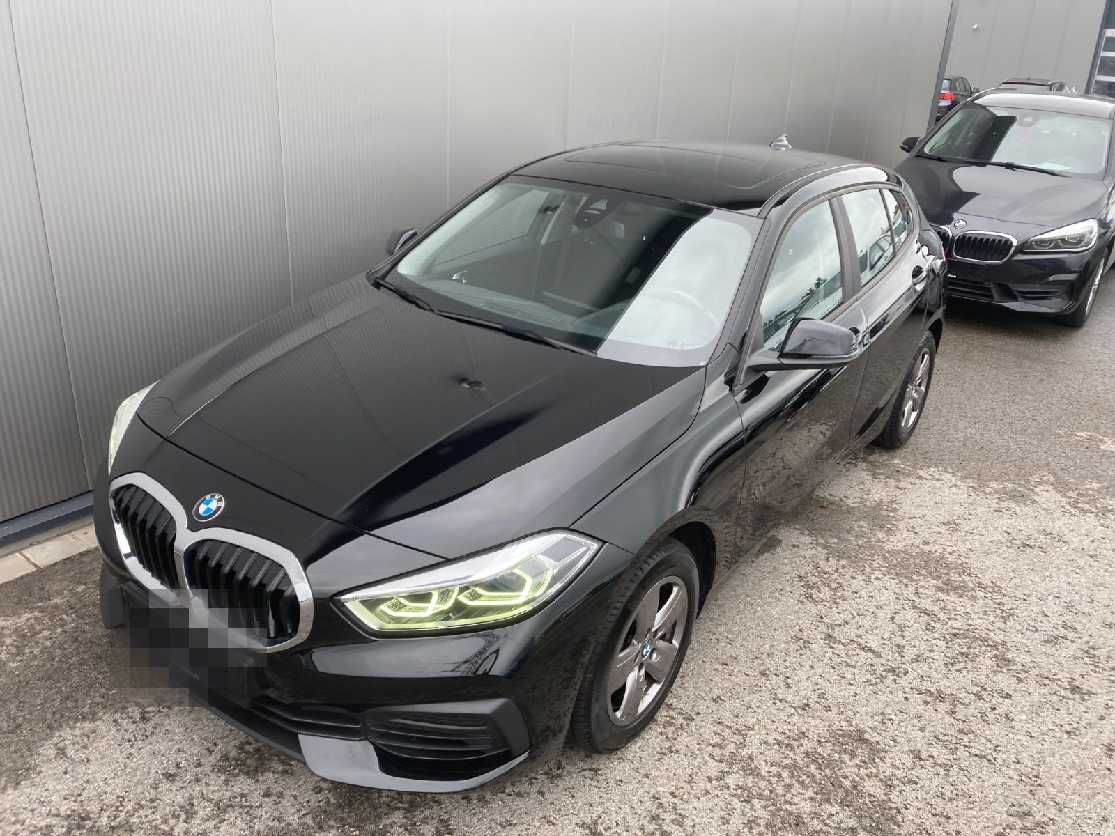 BMW 118i *PDC*Sitzheizung*PDC*Panoramadach*LED foto 4