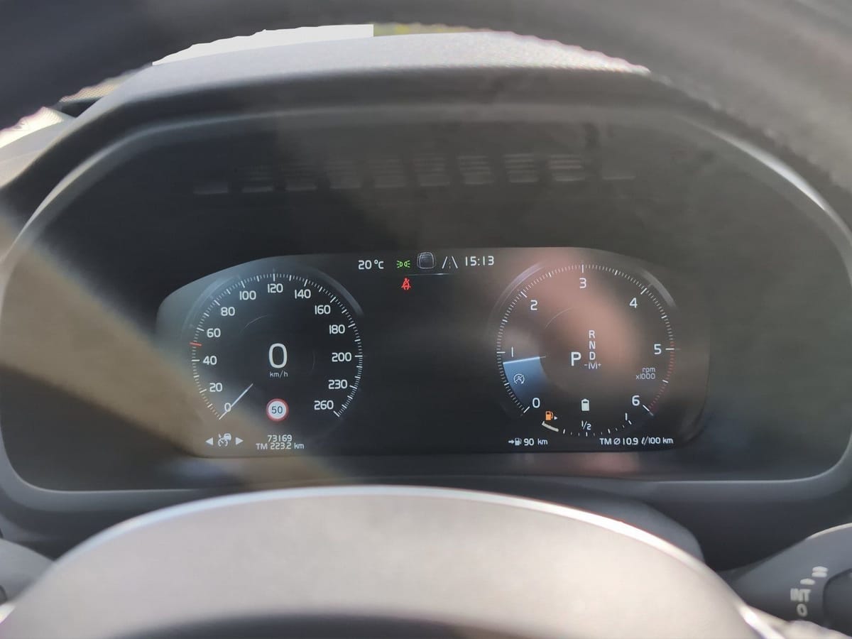 Volvo XC90 B5 Mild-Hybrid AWD Momentum Pro AHK semi foto 5