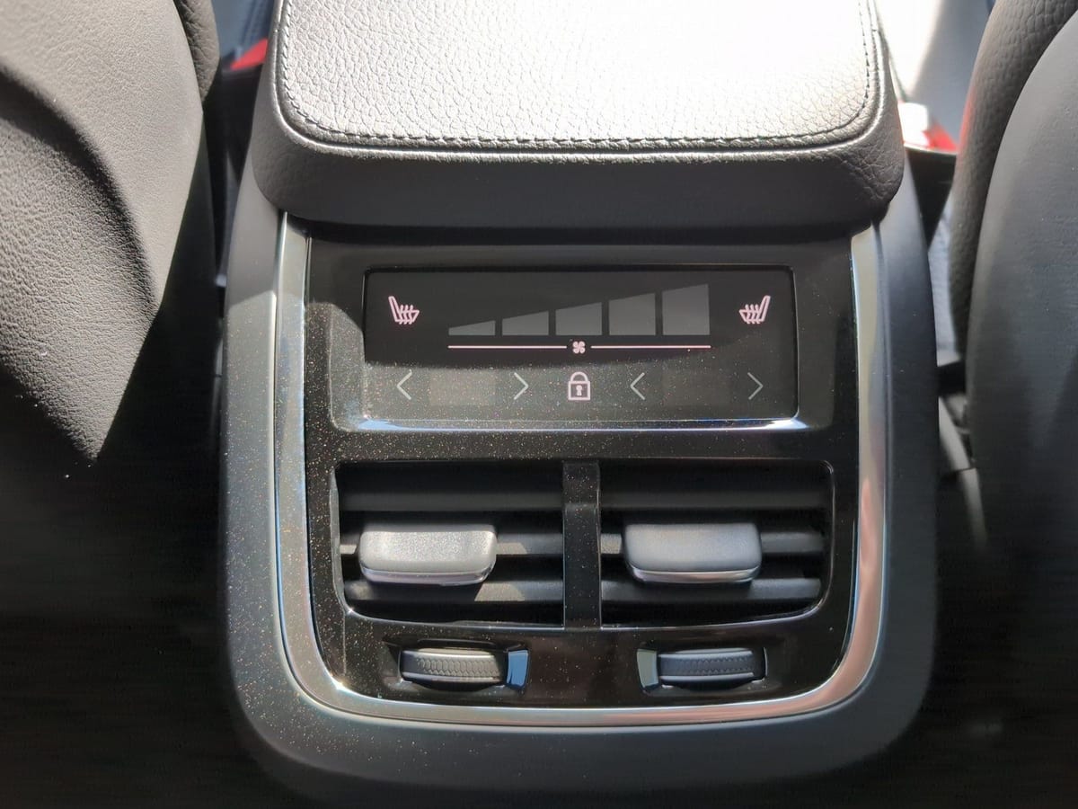 Volvo XC90 B5 Mild-Hybrid AWD Momentum Pro AHK semi foto 10