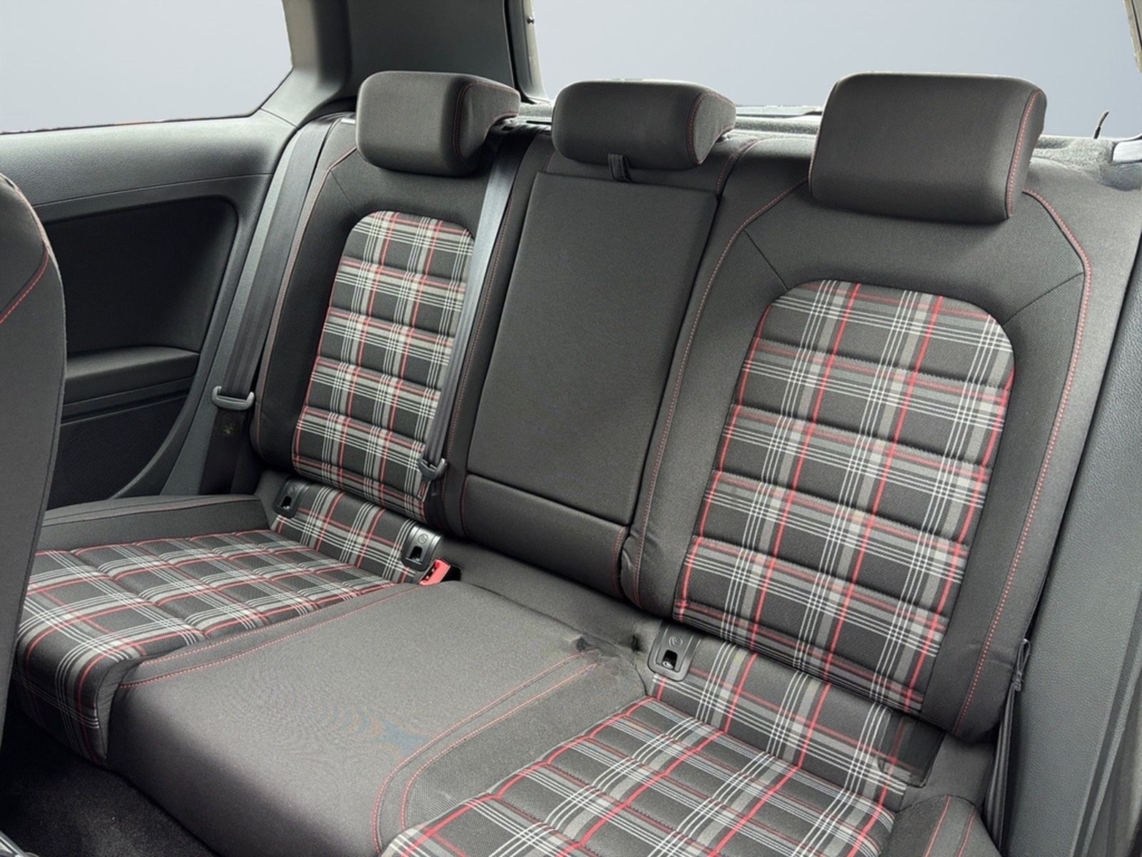 Volkswagen Golf VII Lim GTI Performance/2.HAND/SHZ/SCHALTER foto 9