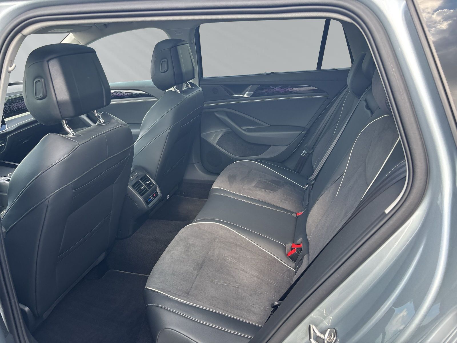 Volkswagen Passat Elegance 2,0 TDi 150PS*NEUES MODELL"SPORT foto 11