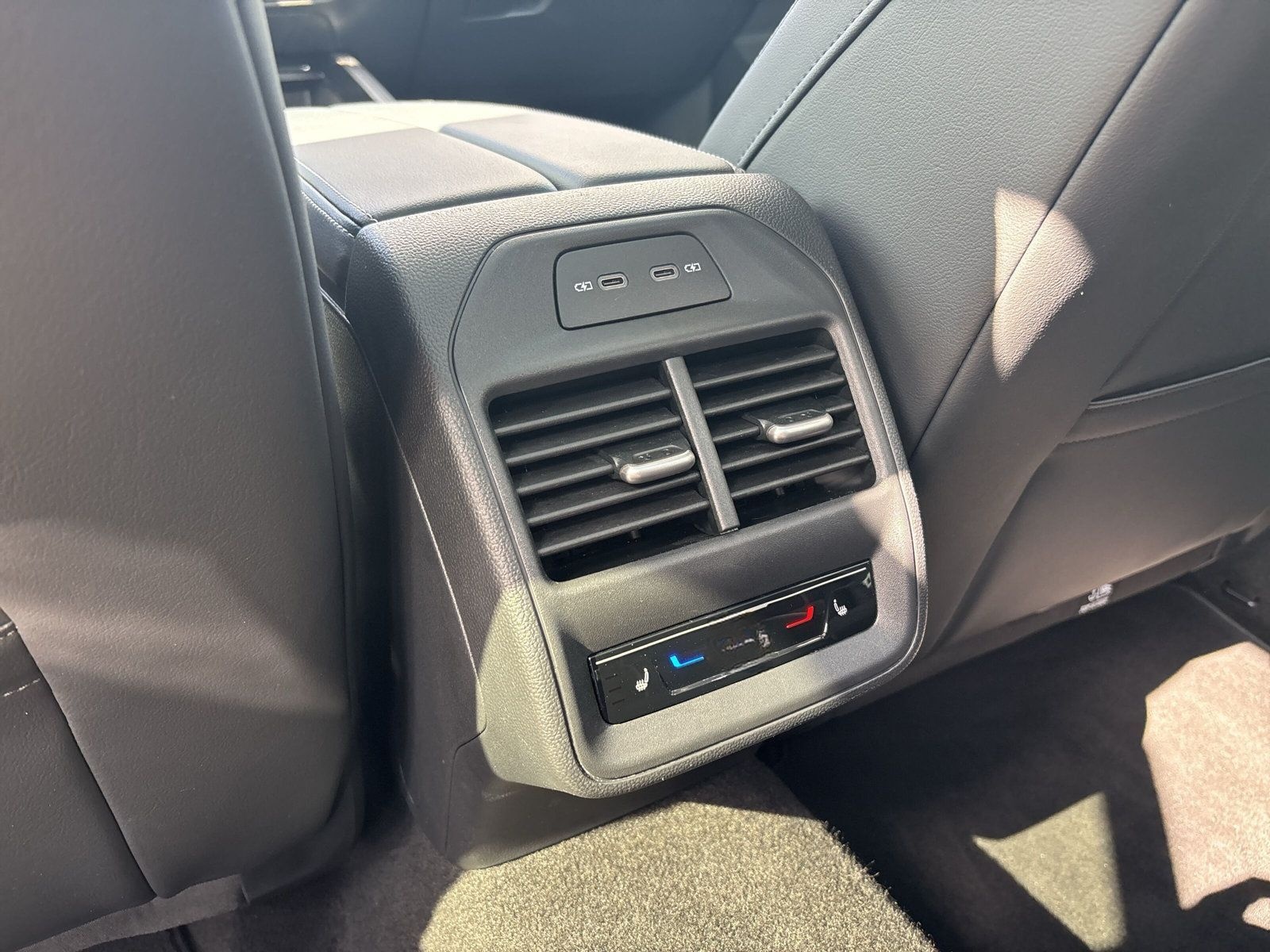 Volkswagen Passat Elegance 2,0 TDi 150PS*NEUES MODELL"SPORT foto 15