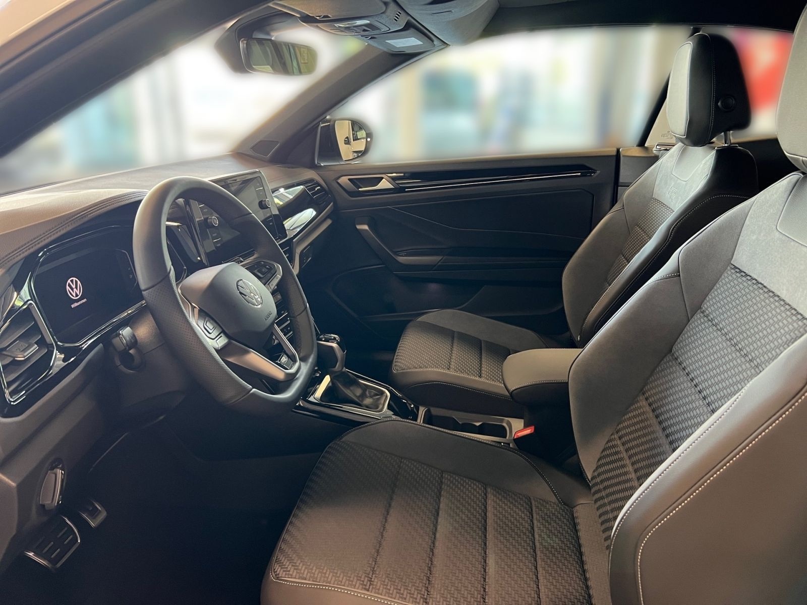 Volkswagen T-Roc Cabriolet R-Line 1.5 l TSI DSG "IQ-Drive" foto 7