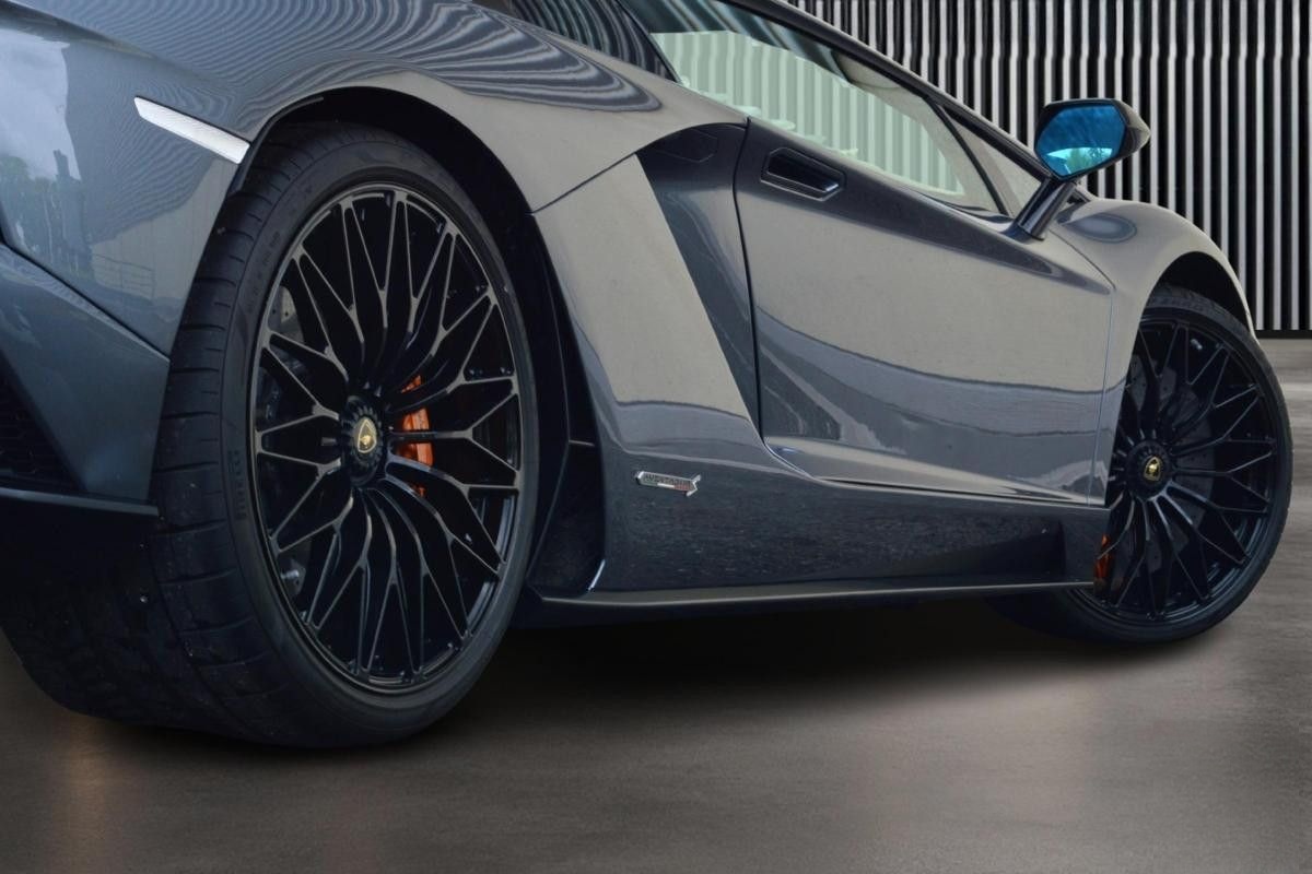 Lamborghini Aventador S Coupe 740PS Keramik / Grigio Lynx foto 17
