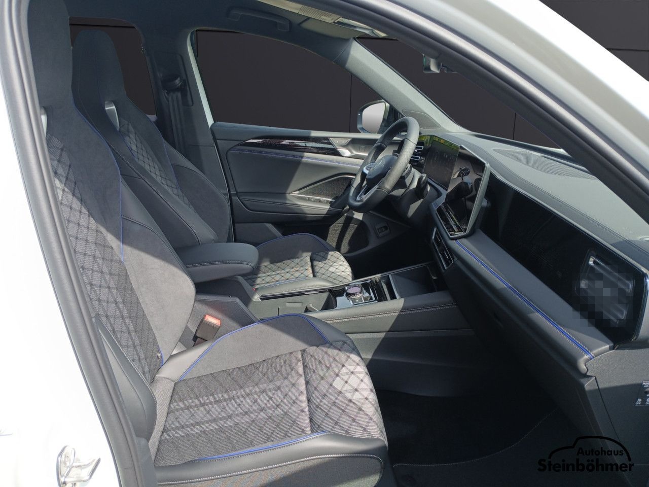 Volkswagen Tiguan R-Line 1.5 eTSI AHK Navi Komfortpaket LED foto 14