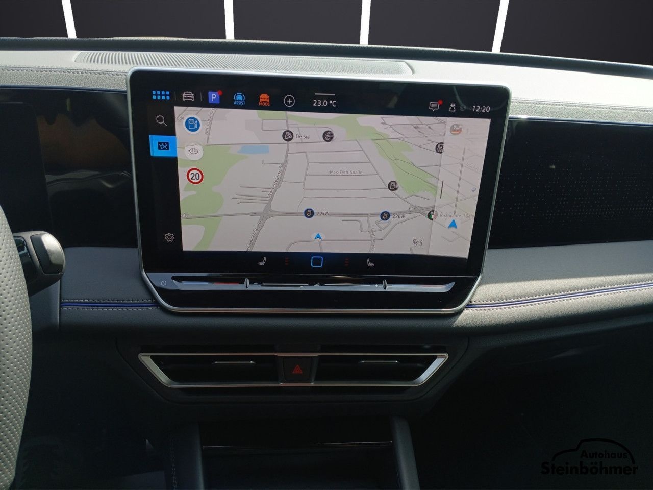 Volkswagen Tiguan R-Line 1.5 eTSI AHK Navi Komfortpaket LED foto 23