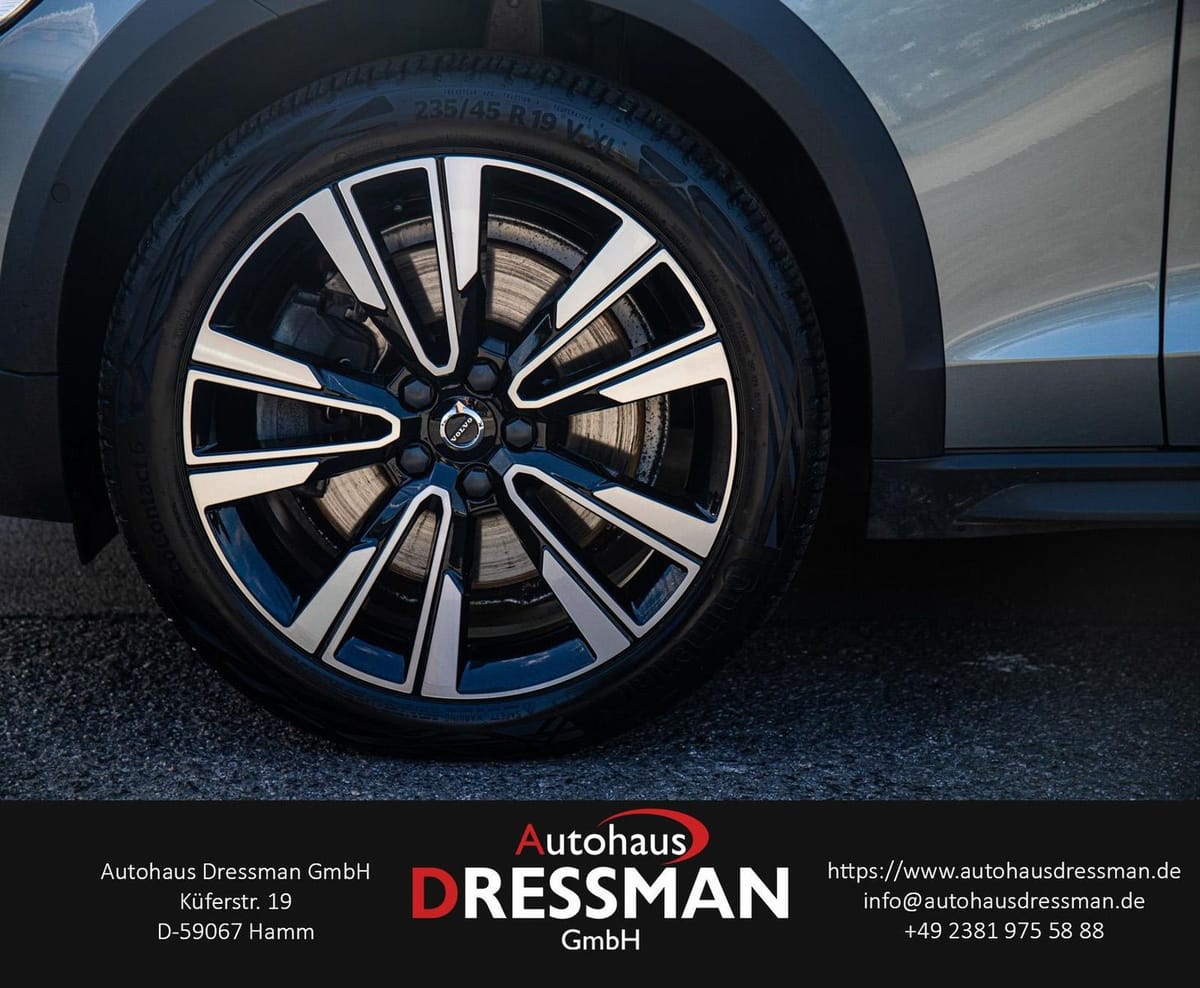 Volvo V60 Cross Country PRO PANO 360° LED SHZ STANDHZG foto 8