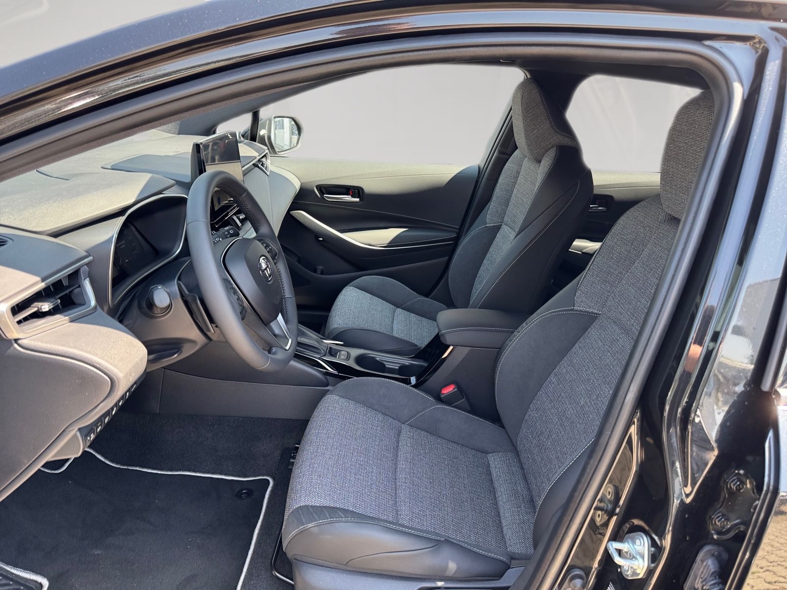 Toyota Corolla 2.0 l Hybrid TS Teamplayer mit Technik- foto 7