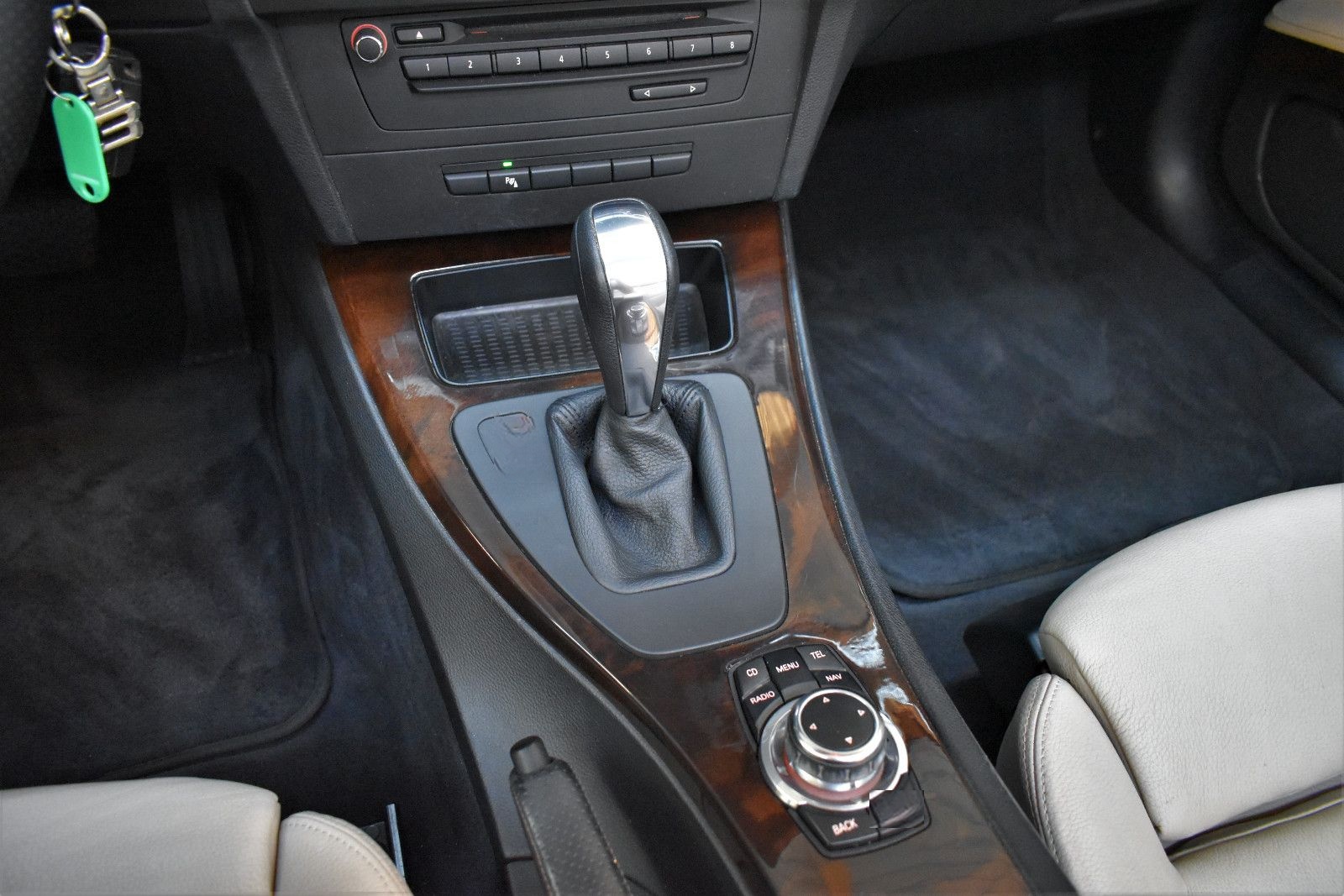 BMW 330d Cabrio+M-Sportpaket+Aut.+H&K+SAPHIR foto 11
