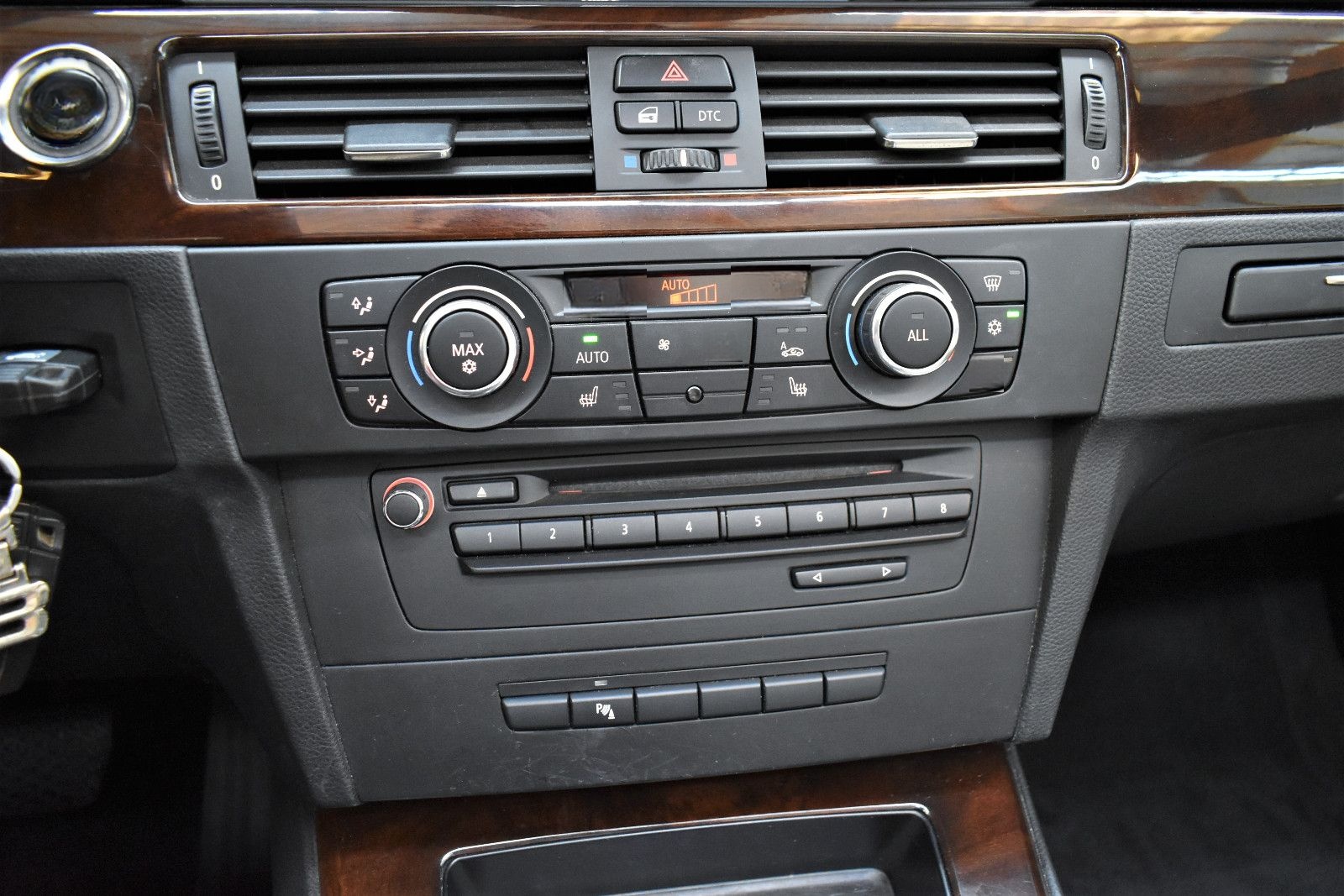 BMW 330d Cabrio+M-Sportpaket+Aut.+H&K+SAPHIR foto 12