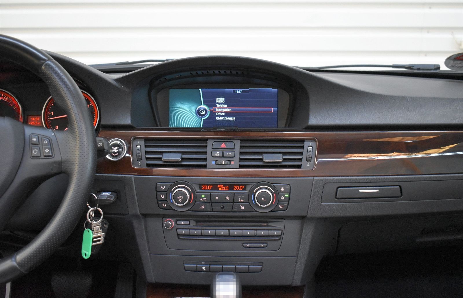 BMW 330d Cabrio+M-Sportpaket+Aut.+H&K+SAPHIR foto 15