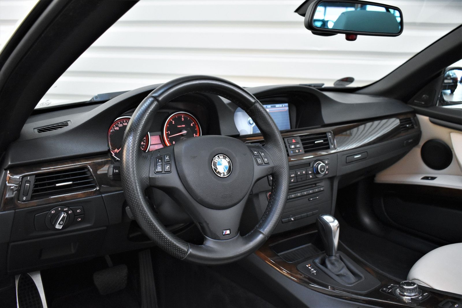 BMW 330d Cabrio+M-Sportpaket+Aut.+H&K+SAPHIR foto 5