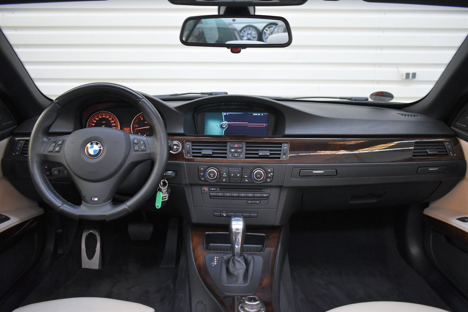 BMW 330d Cabrio+M-Sportpaket+Aut.+H&K+SAPHIR foto 10