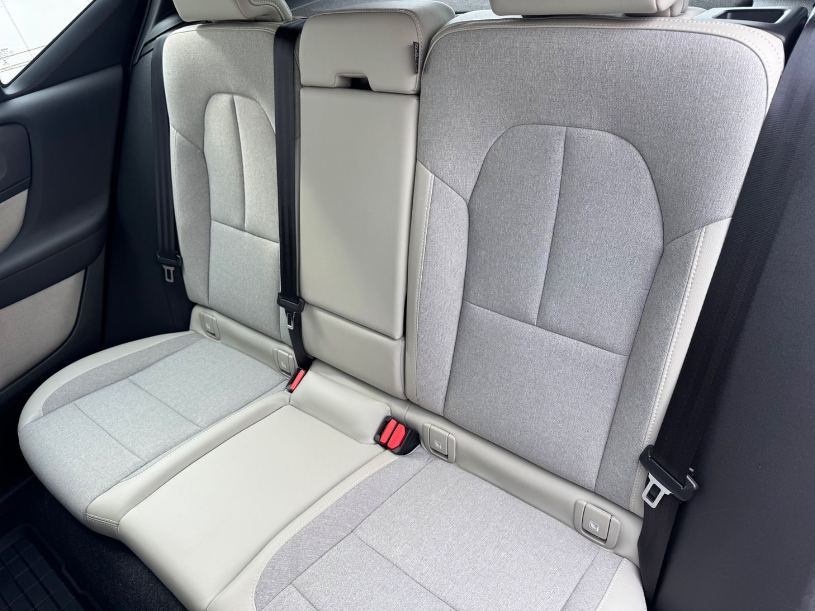 Volvo XC40 Momentum 2WD"LED"360 KAMERA"NAVI"TEILLEDER" foto 11