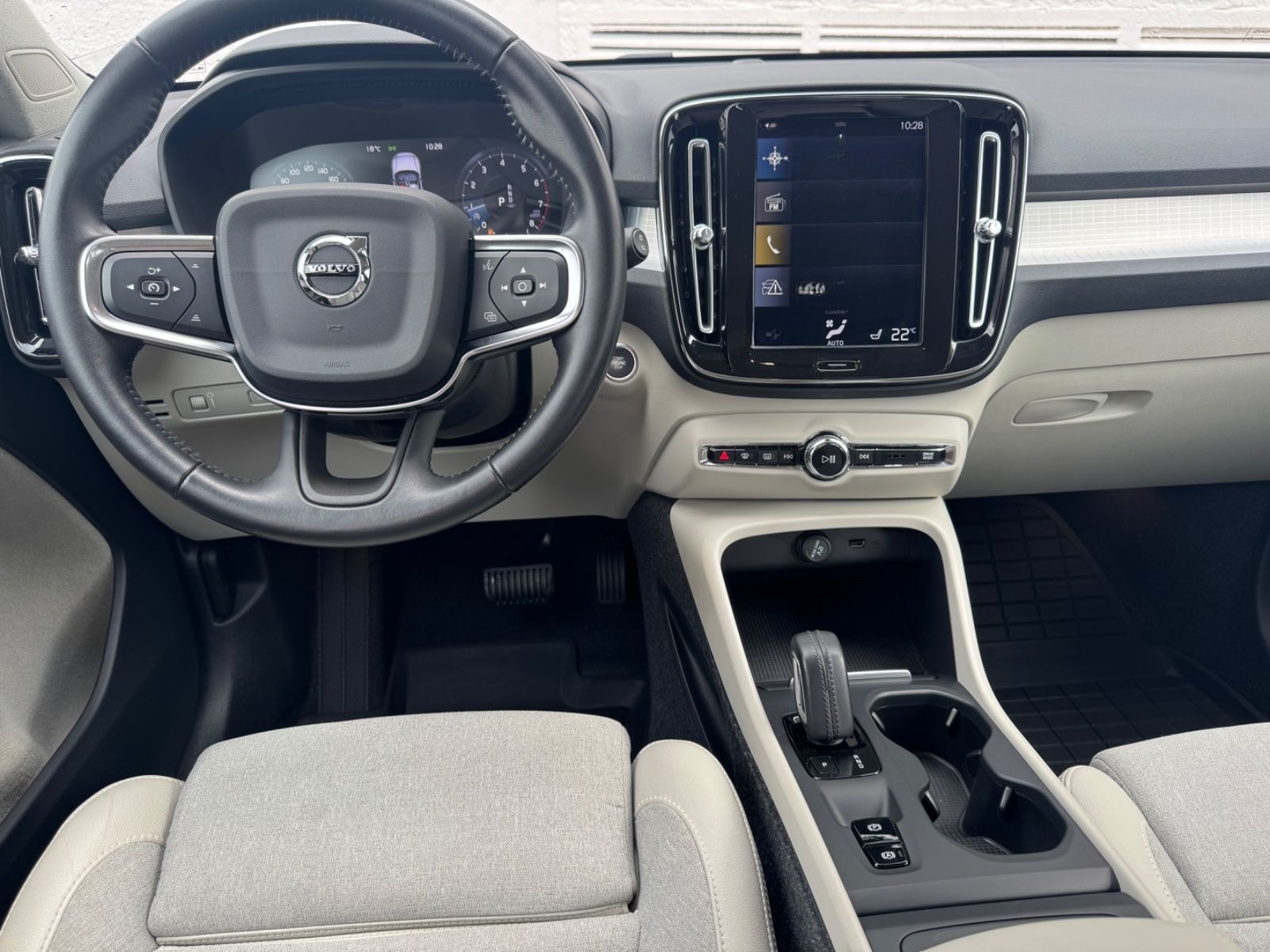 Volvo XC40 Momentum 2WD"LED"360 KAMERA"NAVI"TEILLEDER" foto 10