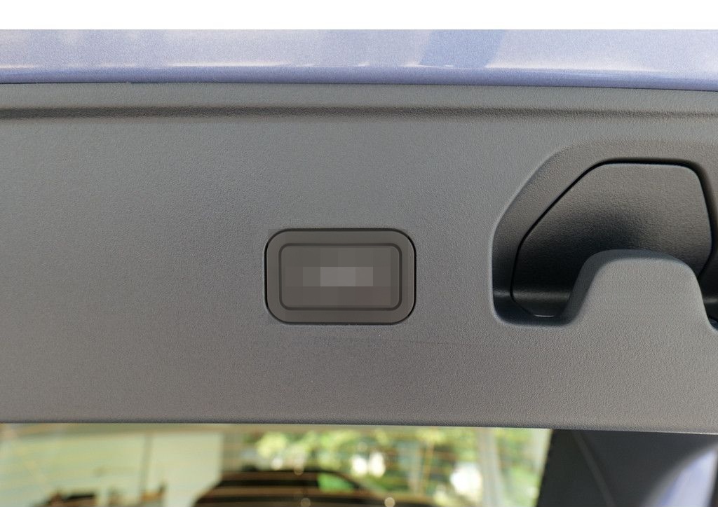 Lynk&Co 02 More PDC SHZ KAMERA NAVI W-LAN ACC PANO foto 16