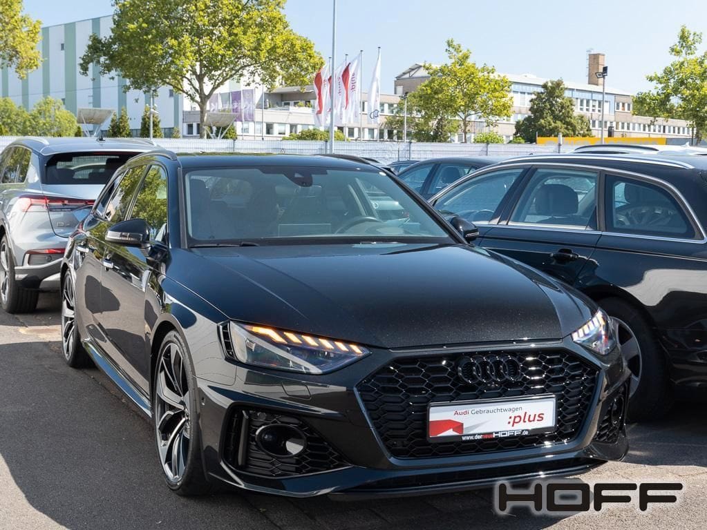 Audi RS4 Avant quattro Dynamik PANO Sportabgas HUD 20 foto 3