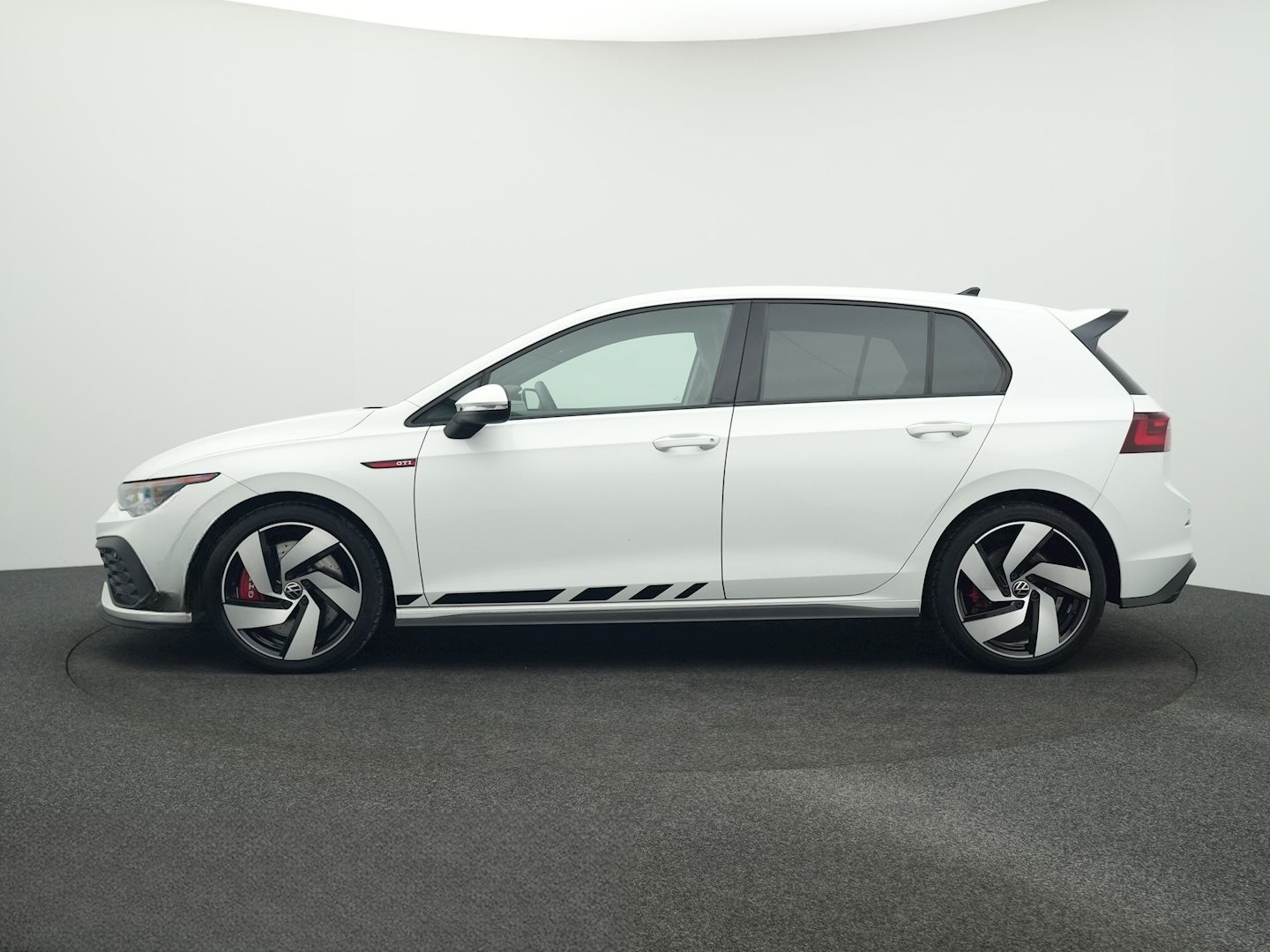 Volkswagen Golf GTI 8 2.0 TSI DSG Clubsport PANO KAMERA NAV foto 2