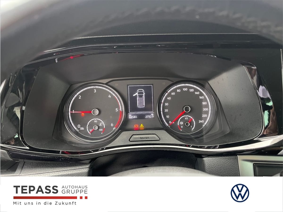 Volkswagen T6.1 Multivan 2.0l TDI Trendline KLIMA RADIO PDC foto 16