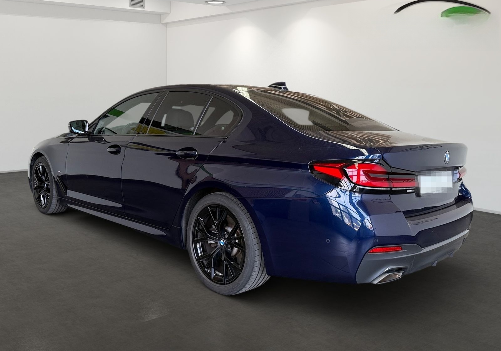 BMW 520dLim.*M Sport*Laser*Navi*Kamera*HUD*LiveCockp foto 5