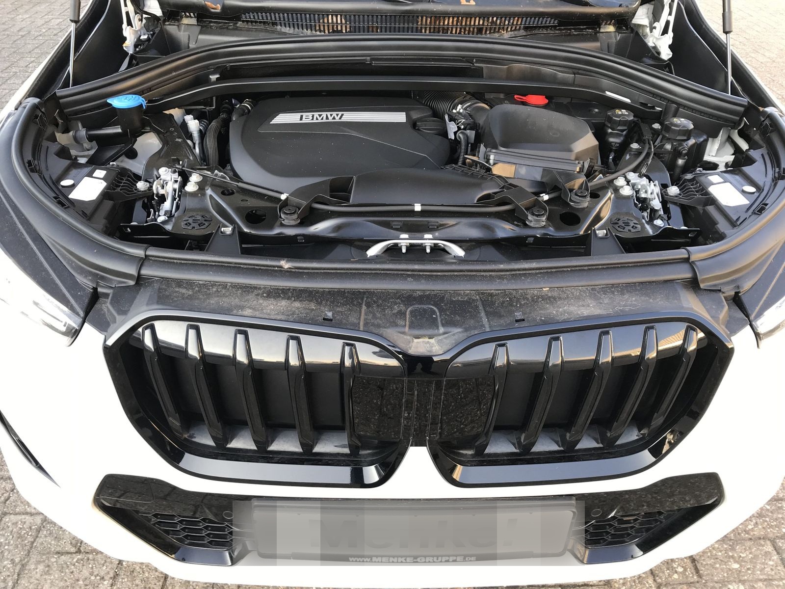 BMW X1 xDrive23d DAB LED RFK AHK el. Sitze PDC foto 24