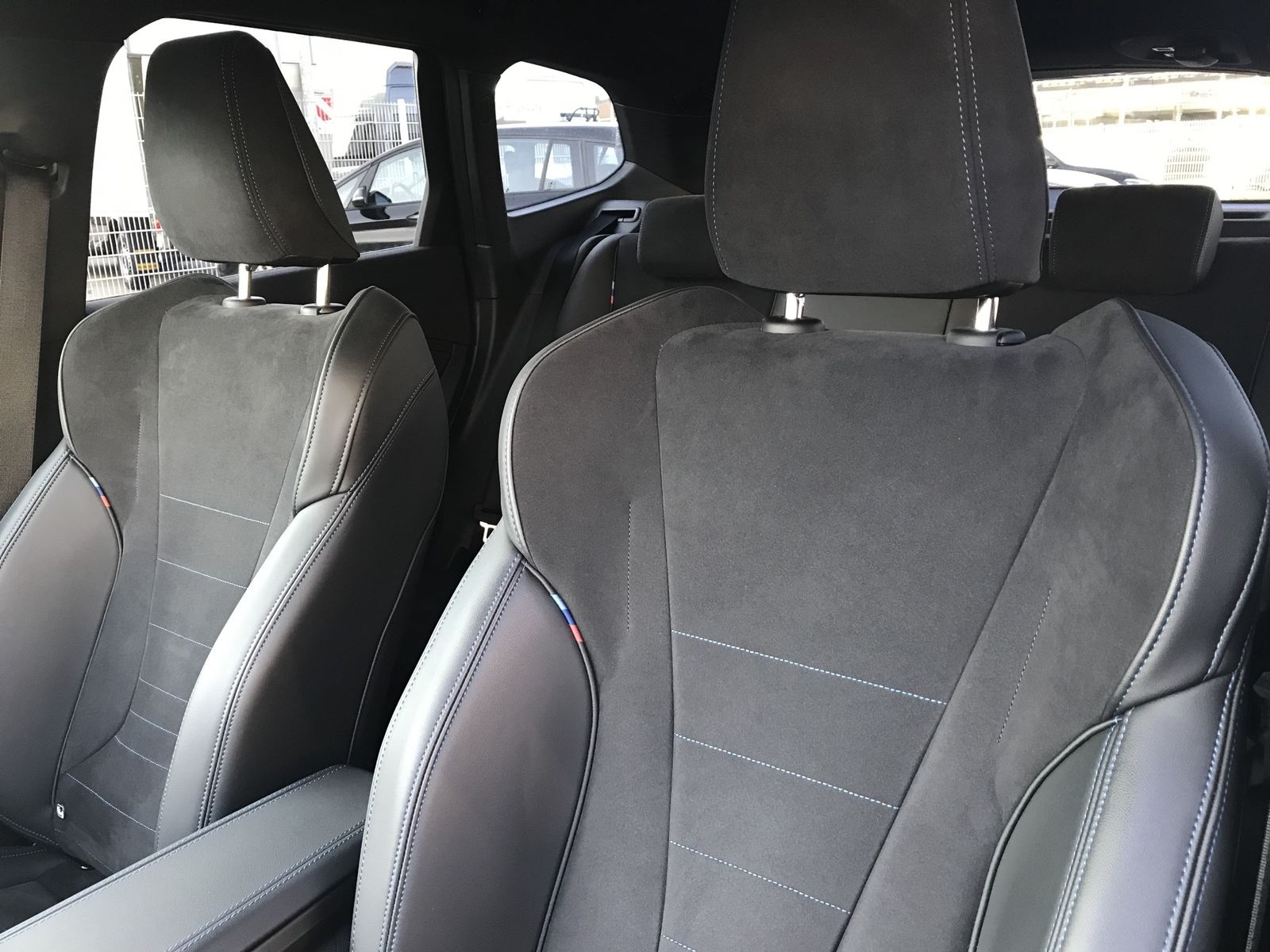 BMW X1 xDrive23d DAB LED RFK AHK el. Sitze PDC foto 9
